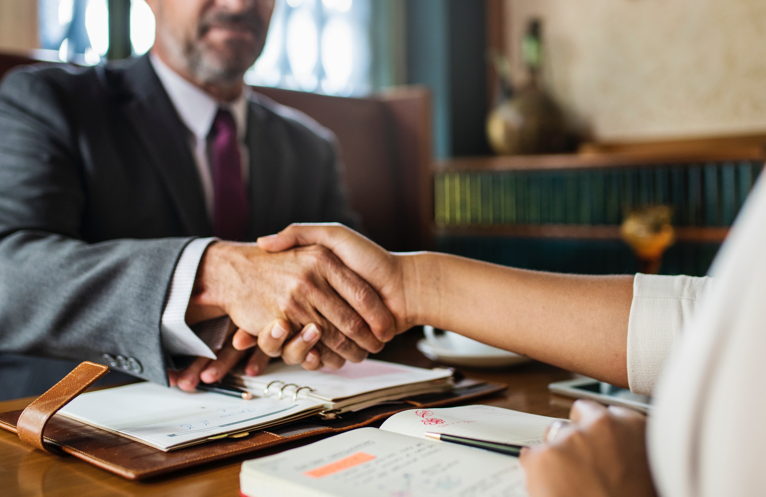 ImageTips for Sales Enablement Pros to Gain Stakeholder Buy-In 