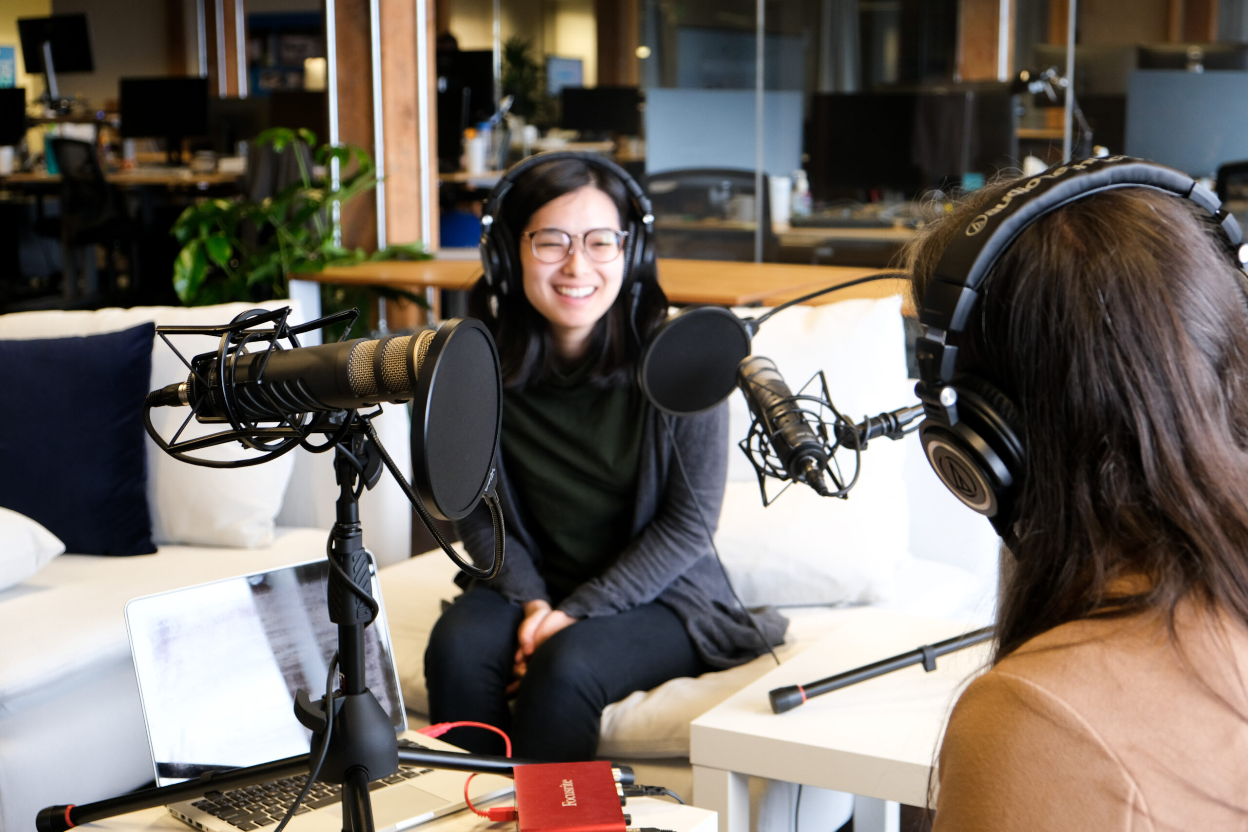 ImageEpisode 26: Heidi Castagna and Brenda Herlihy on AI and its Future in Sales Enablement 