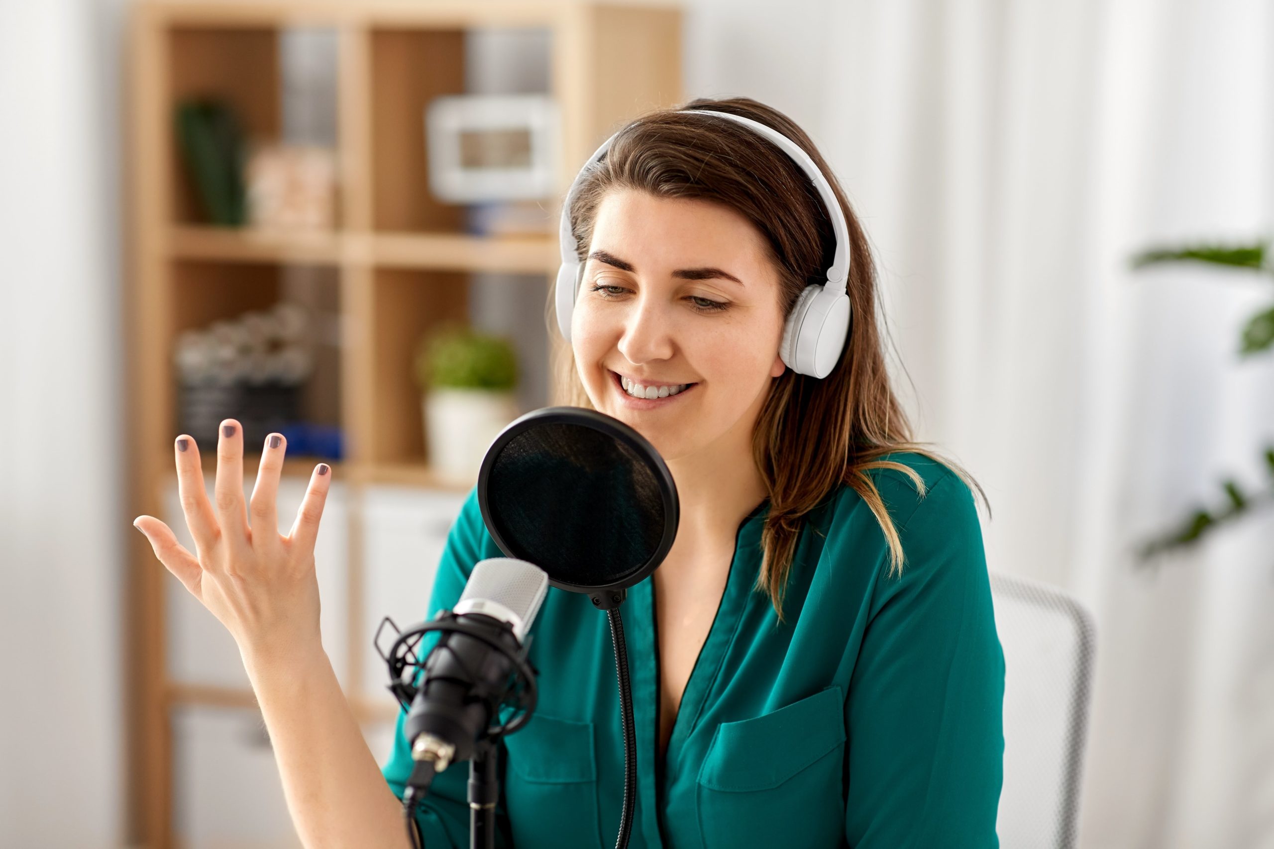 ImageEpisode 163: Michelle Accardi on Creating Synergy Across Revenue Teams to Serve Customer Needs 