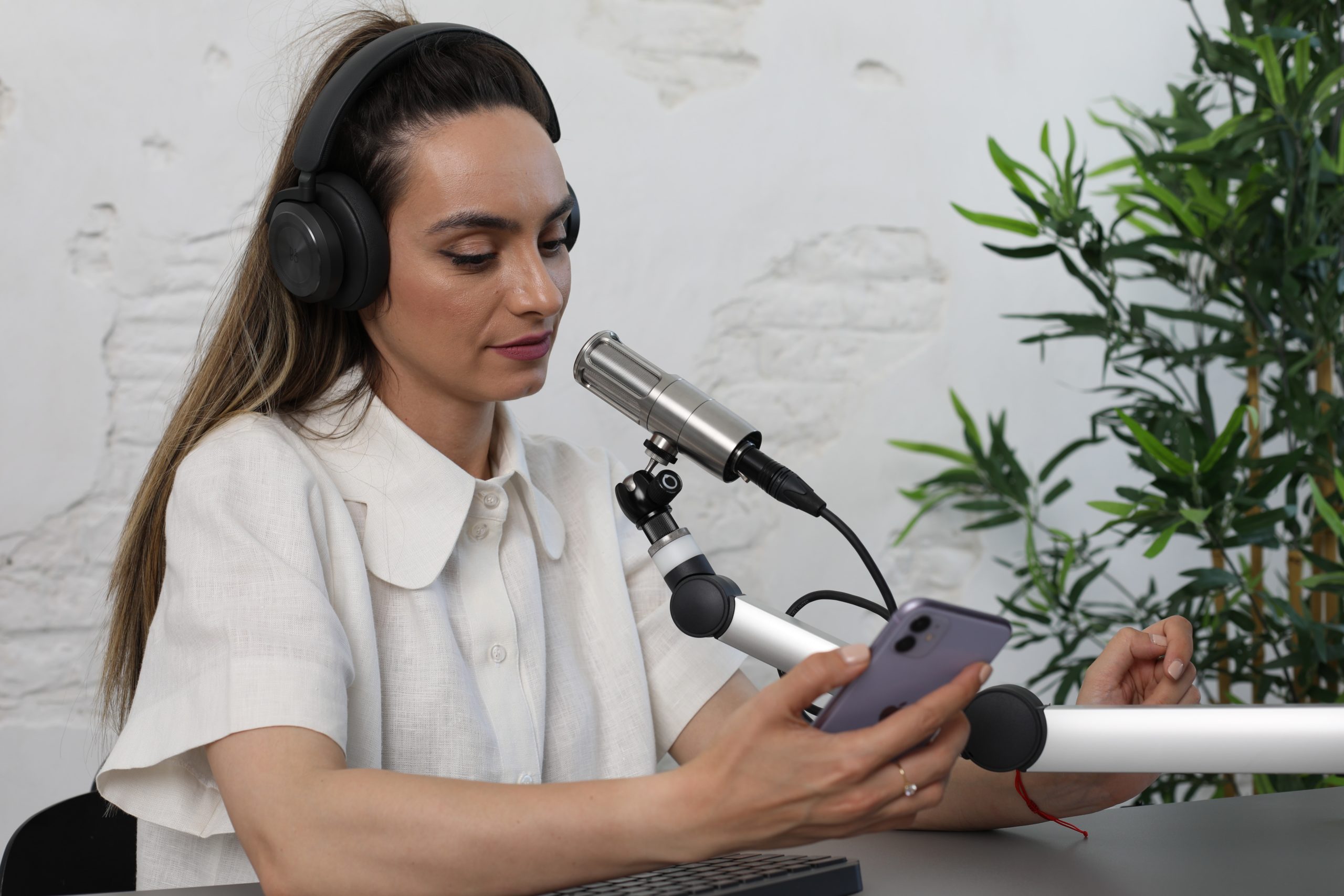 Episode 214: Maria Willait on Creating Sales and Marketing Alignment