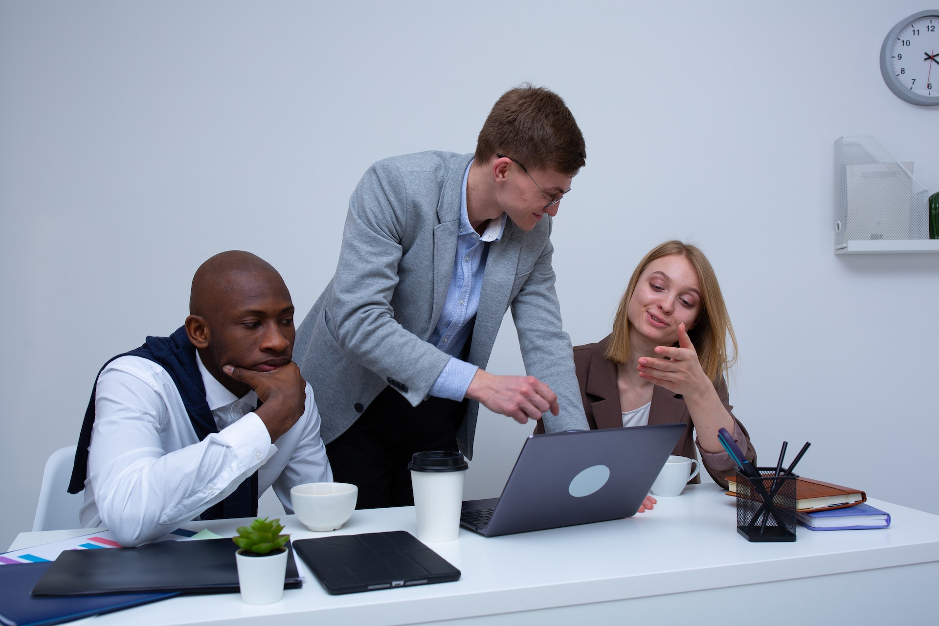 Content Governance: Tips to Control Content Chaos